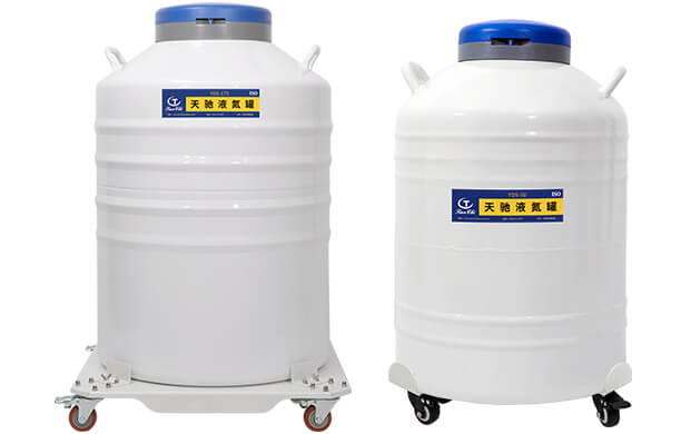 用液氮罐移動(dòng)小推車轉(zhuǎn)運(yùn)容器穩(wěn)嗎？